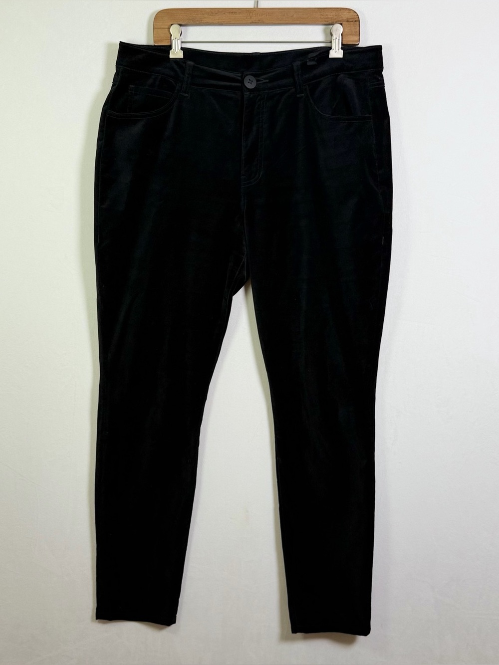 Cabi Women’s Black Velvet Tuxedo Pant Suit Set Size L Jacket & 14 Pants - Picture 11 of 16